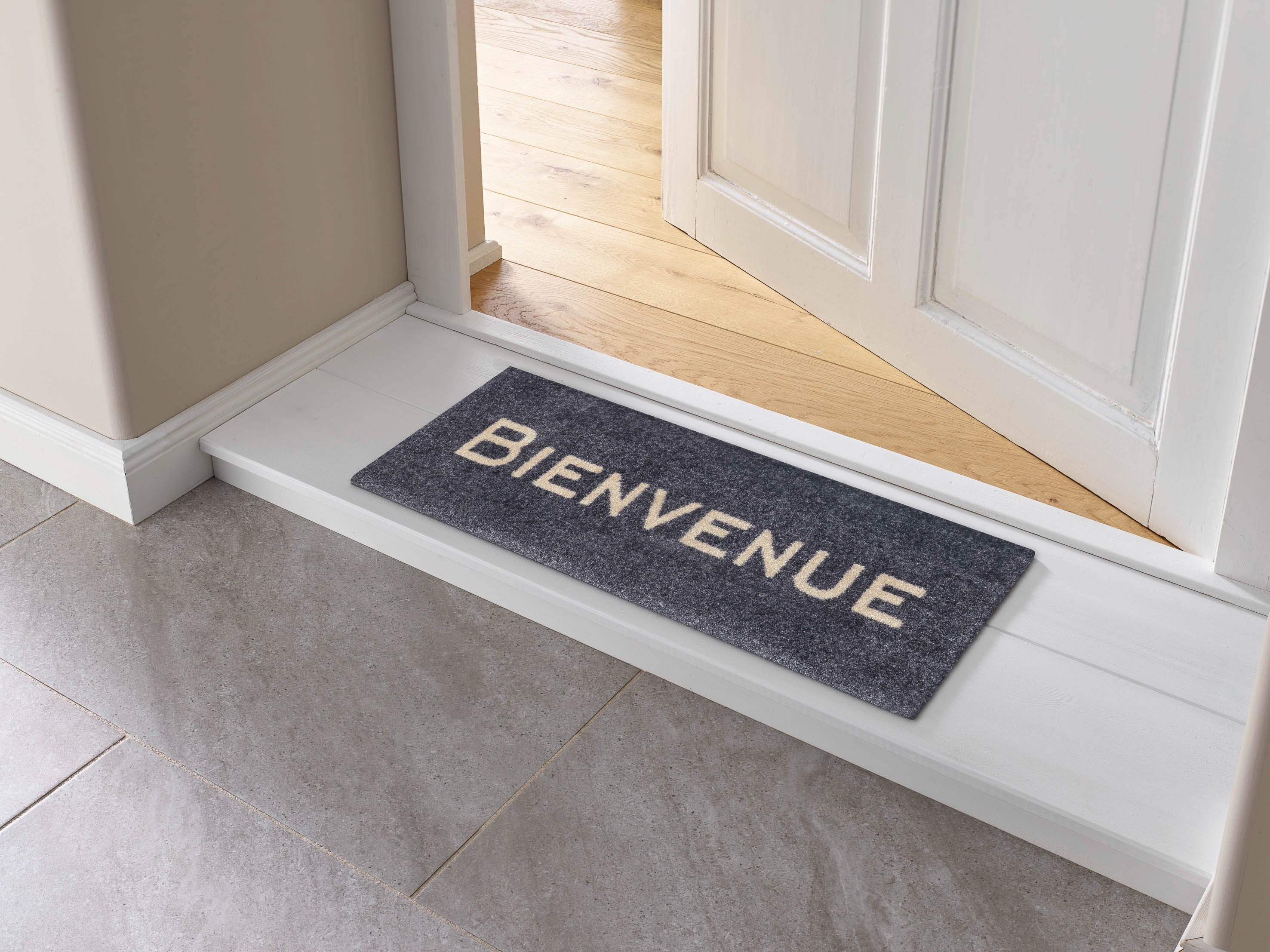 Welcome, Bienvenue graphite